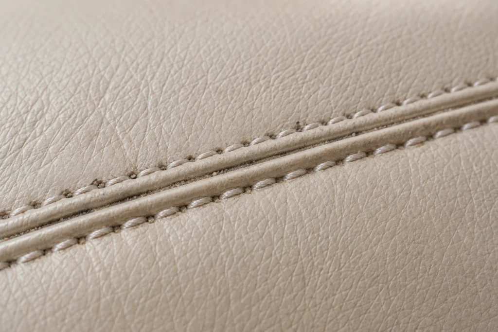 Dirty leather: dusty seams