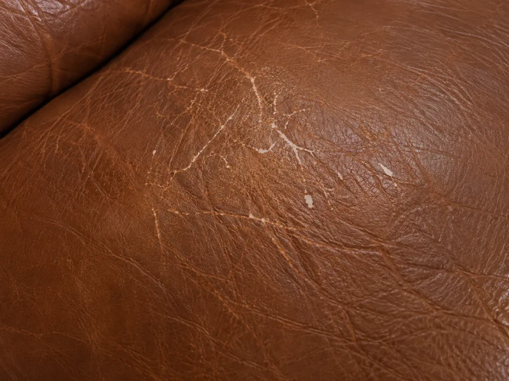 Leather color problem: worn creases