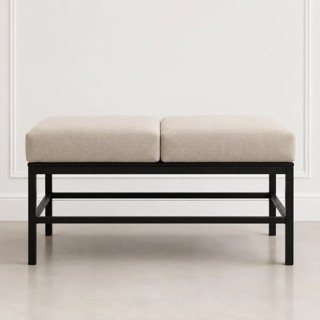 Made-to-measure cushion on benches