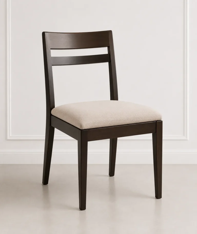 Made-to-measure cushion on pads for dining chairs